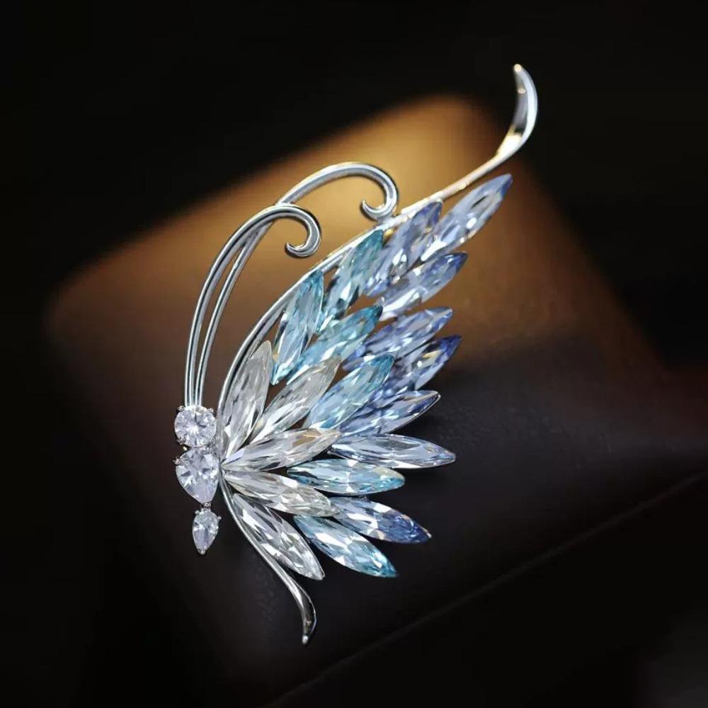 Crystal Butterfly Brooch For Women, High-End Temperament, Light Luxury Brooch, High-End Feel, Suit Coat, Chest Flower Accessory Gift
Crystal Butterfly Brooch For Women, High-End Temperament, Light Luxury Brooch, High-End Feel, Suit Coat, Chest Flower Accessory Gift