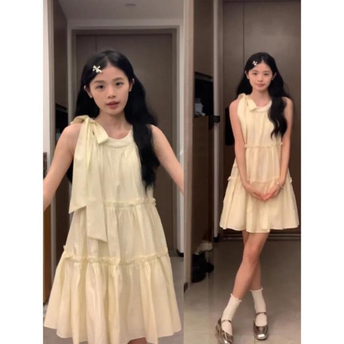 French sleeveless neck dress women s summer temperament sweet princess cake dress small suspender doll short skirt S
French sleeveless neck dress women s summer temperament sweet princess cake dress small suspender doll short skirt S