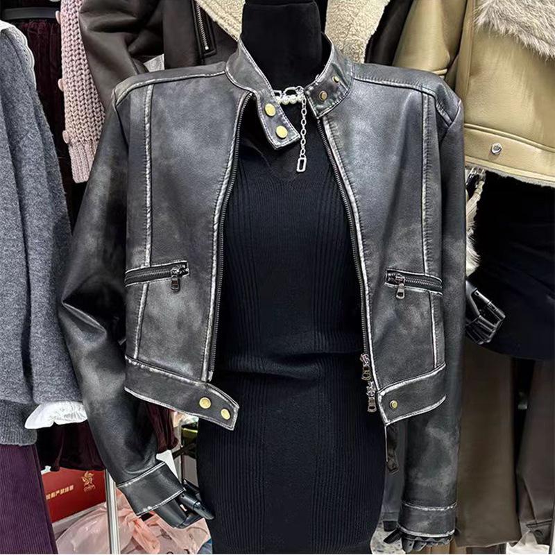 Короткая куртка из искусственной кожи в стиле ретро для женщин на осень, новая облегающая куртка из искусственной кожи для мотоциклистов, модный топ XL
Короткая куртка из искусственной кожи в стиле ретро для женщин на осень, новая облегающая куртка из искусственной кожи для мотоциклистов, модный топ XL