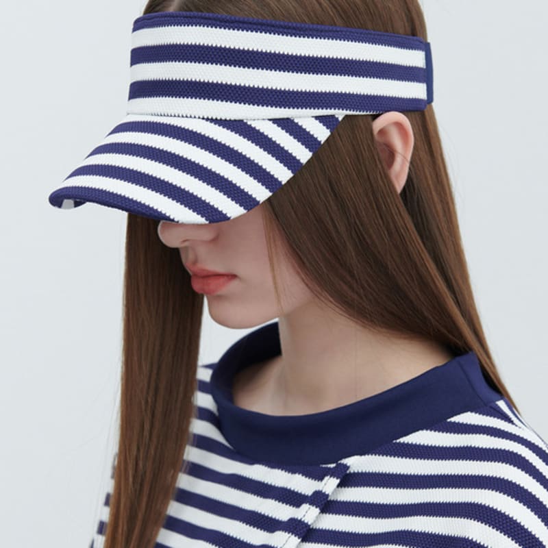 QUA VINO Happy Hour Sun Cap Free
QUA VINO Happy Hour Sun Cap Free