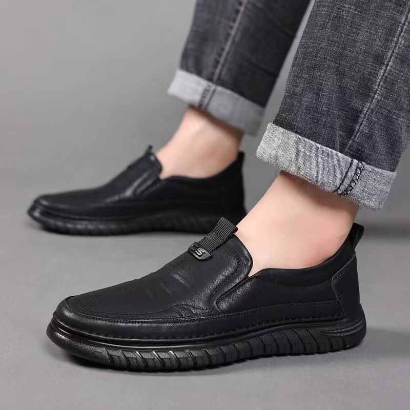 Мужская весенне-осенняя повседневная обувь с круглым носком из дышащей кожи, удобная обувь, туфли без застежек, свадебная обувь, повседневная мужская обувь для отдыха на мягкой подошве 39 чёрный
Мужская весенне-осенняя повседневная обувь с круглым носком из дышащей кожи, удобная обувь, туфли без застежек, свадебная обувь, повседневная мужская обувь для отдыха на мягкой подошве 39 чёрный