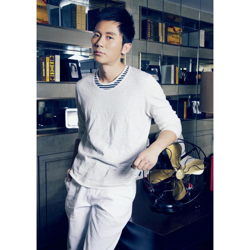 Li Chen Poster: Mainland Male Star Decorative Wall Art for Dorms & Cafes Yellow Kraft Paper (No Glue) 30X42 cm
Li Chen Poster: Mainland Male Star Decorative Wall Art for Dorms & Cafes Yellow Kraft Paper (No Glue) 30X42 cm