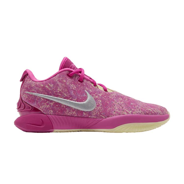 Nike LeBron 21 The World is Your Oyster 44
Nike LeBron 21 The World is Your Oyster 44