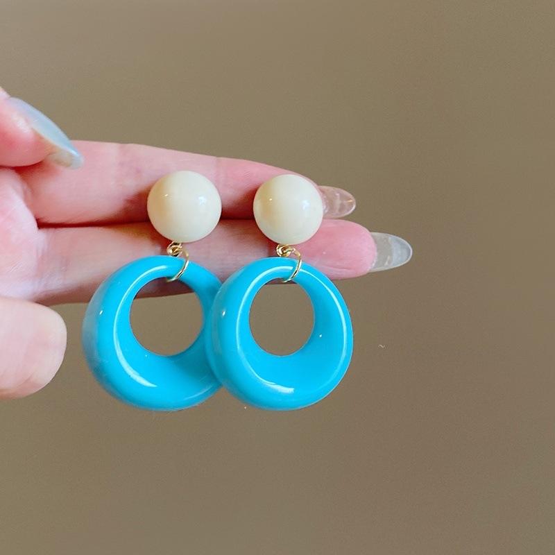 Dopamine Contrasting Color Circle Earrings Women s New Popular Niche Special Earrings Color Circle Exaggerated Earrings
Dopamine Contrasting Color Circle Earrings Women s New Popular Niche Special Earrings Color Circle Exaggerated Earrings
