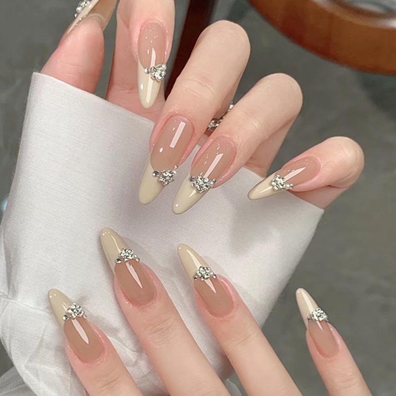 Elegant Nude French Drill Nail Art Patches - Handmade High-End Wedding Wearable Pieces Glue Version
Elegant Nude French Drill Nail Art Patches - Handmade High-End Wedding Wearable Pieces Glue Version