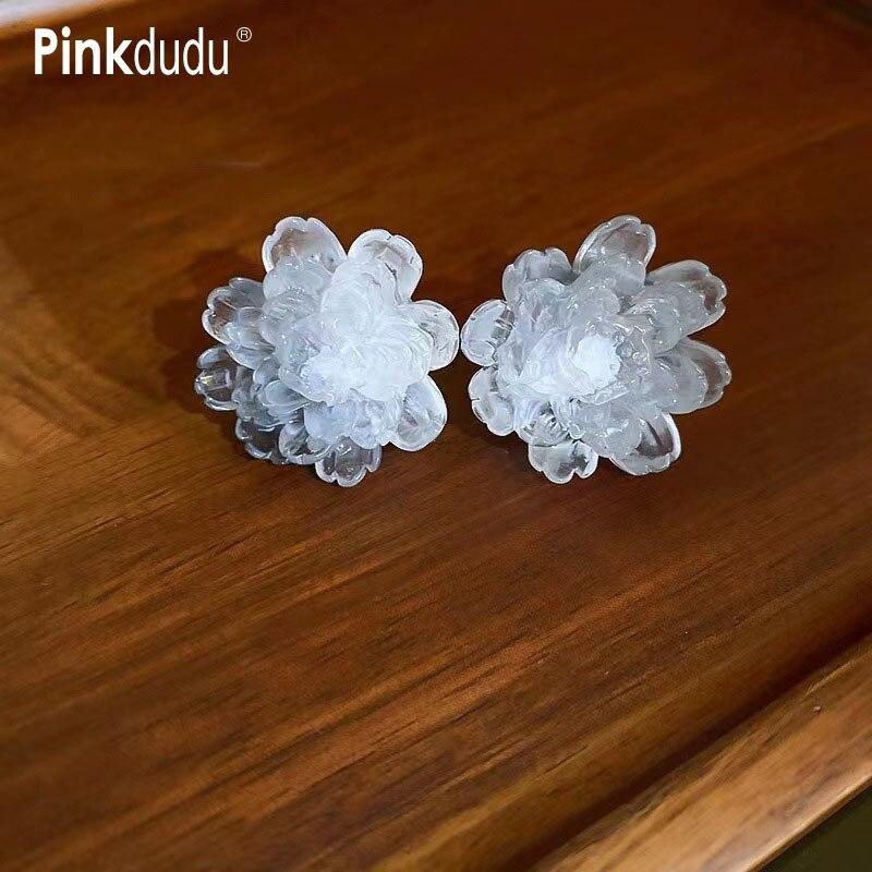 Pinkdudu модные многослойные белые акриловые серьги-гвоздики с хризантемой в стиле ретро, серьги с преувеличенным цветком для женщин, ювелирные изделия PD1550
Pinkdudu модные многослойные белые акриловые серьги-гвоздики с хризантемой в стиле ретро, серьги с преувеличенным цветком для женщин, ювелирные изделия PD1550