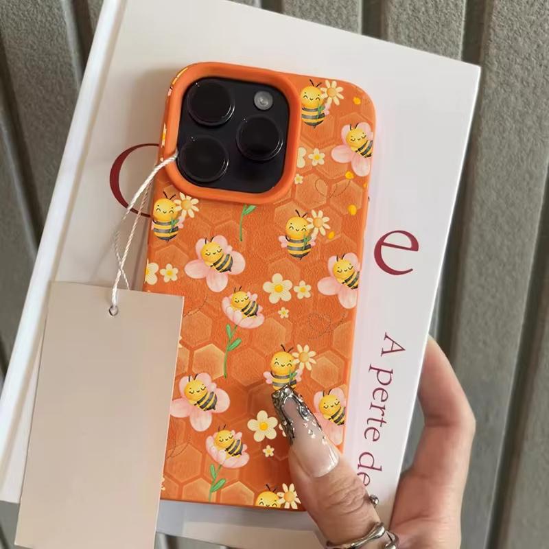 Cartoon Little Bee Flowers Pattern Phone Case For iPhone 17 Pro Max 16 Plus 15 Pro 14 13 12 11 XR 17Air Lychee Textur Soft Cover iPhone XS Max помаранчевий
Cartoon Little Bee Flowers Pattern Phone Case For iPhone 17 Pro Max 16 Plus 15 Pro 14 13 12 11 XR 17Air Lychee Textur Soft Cover iPhone XS Max помаранчевий