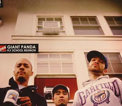 CD GIANT PANDA - Fly School Reunion TRCD002 Tres Records 2005 US Rap & Hip-Hop/R&B Used
CD GIANT PANDA - Fly School Reunion TRCD002 Tres Records 2005 US Rap & Hip-Hop/R&B Used