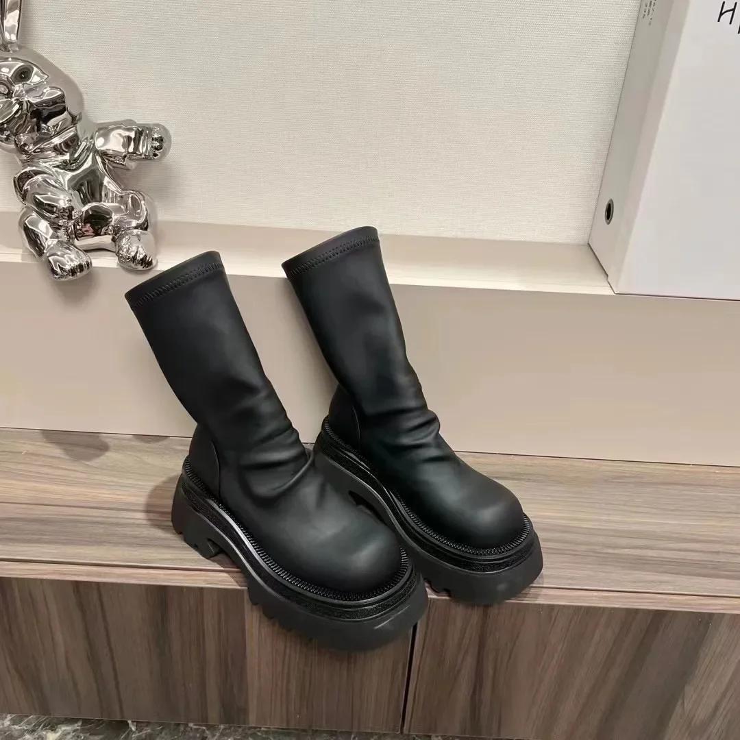 Толстая подошва штабелированные сапоги для женщин мода коричневые черные короткие длинные сапоги смятая кожа платформа Botines Челси обувь 40 чёрный
Толстая подошва штабелированные сапоги для женщин мода коричневые черные короткие длинные сапоги смятая кожа платформа Botines Челси обувь 40 чёрный