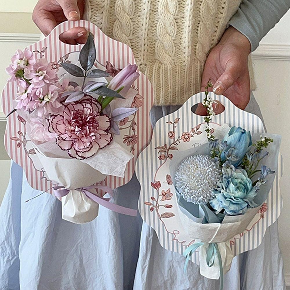 5pcs Romantic Handheld Flower Box Paper Flower Arrangement Card Gift Packaging Boxes Room Decor синій
5pcs Romantic Handheld Flower Box Paper Flower Arrangement Card Gift Packaging Boxes Room Decor синій