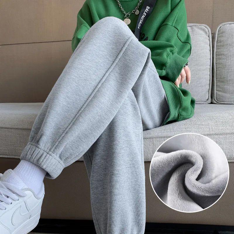 Women s Fleece-Lined Gray Tapered Sweatpants - Autumn/Winter, Loose Fit, Plus Size, Trendy Casual Lantern Style S (80-100 lbs)
Women s Fleece-Lined Gray Tapered Sweatpants - Autumn/Winter, Loose Fit, Plus Size, Trendy Casual Lantern Style S (80-100 lbs)