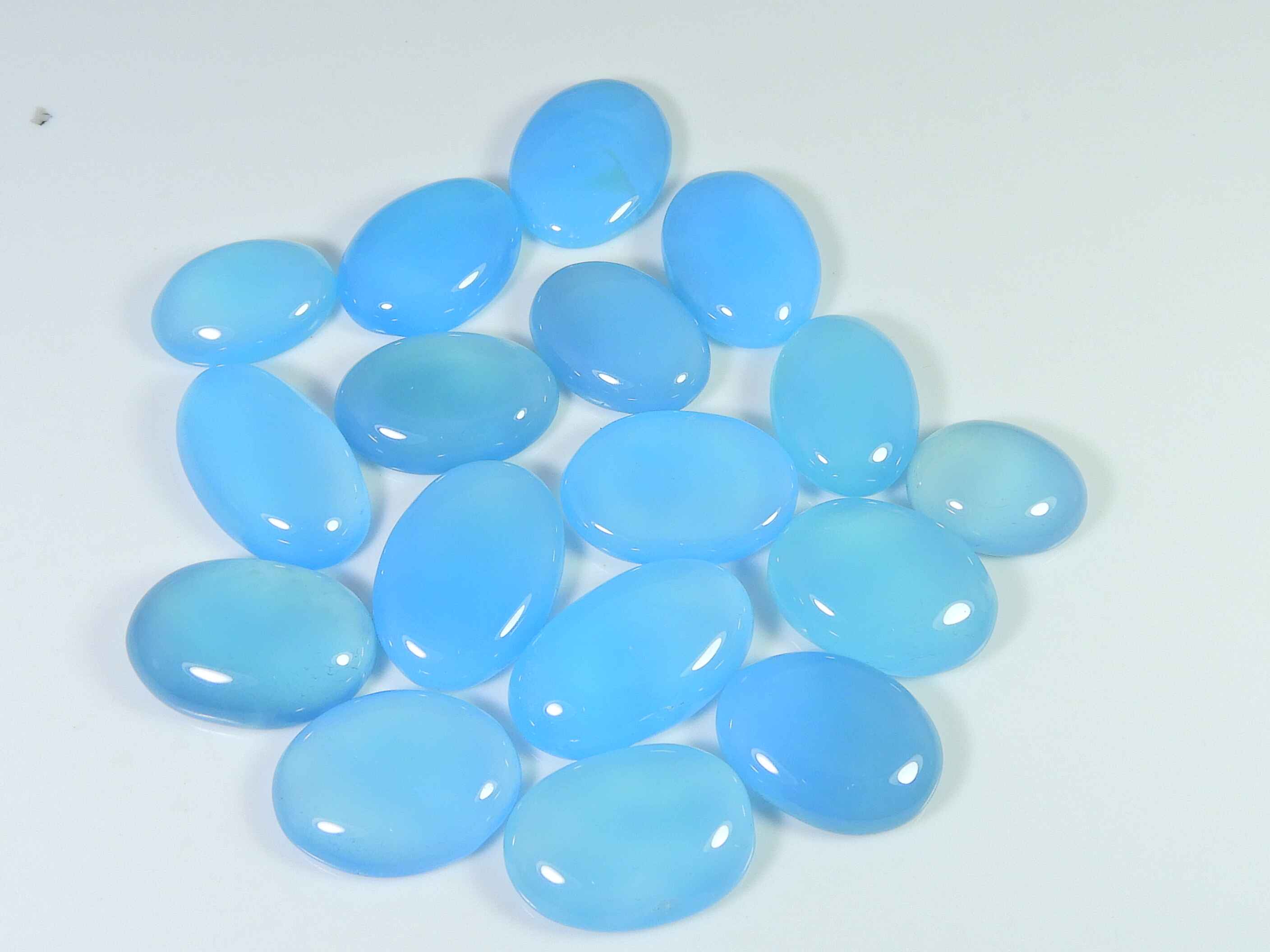 17-24MM Natural Blue Onyx 17Pcs Oval Crystal Cabochon Loose Gemstone Lot RQ-2596
17-24MM Natural Blue Onyx 17Pcs Oval Crystal Cabochon Loose Gemstone Lot RQ-2596