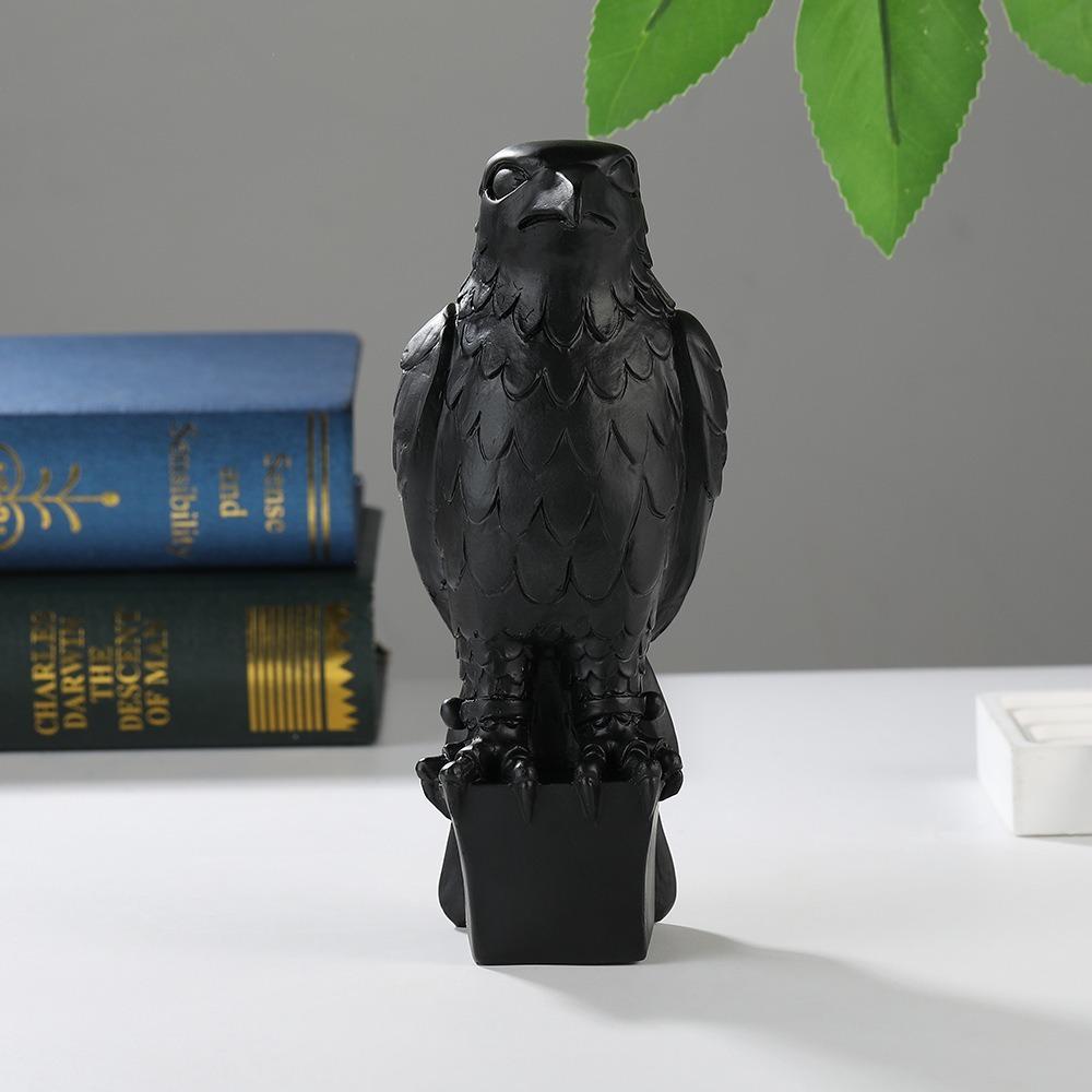 Retro Hawk Desk Ornament Realistic Animal Sculpture Funny Black Eagle Statue for Friends Gift чорний
Retro Hawk Desk Ornament Realistic Animal Sculpture Funny Black Eagle Statue for Friends Gift чорний