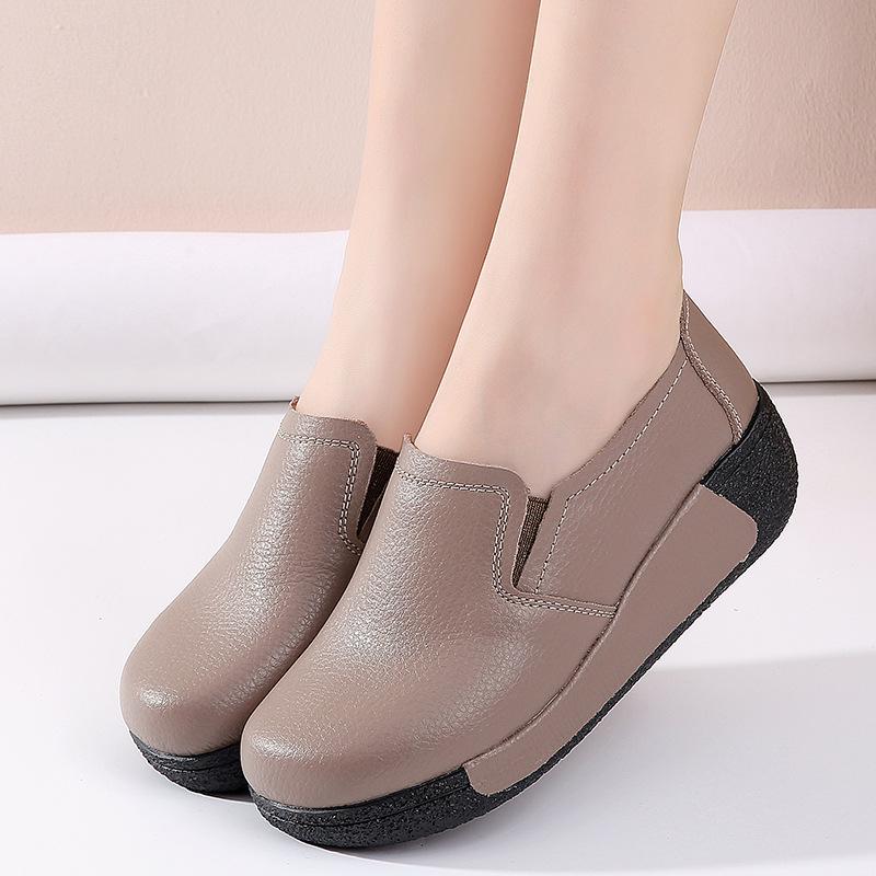 2024 women s shoes four seasons leather surface casual retro platform single shoes JOOM lazy shoes single shoes mother shoes 40 абрикосовий
2024 women s shoes four seasons leather surface casual retro platform single shoes JOOM lazy shoes single shoes mother shoes 40 абрикосовий