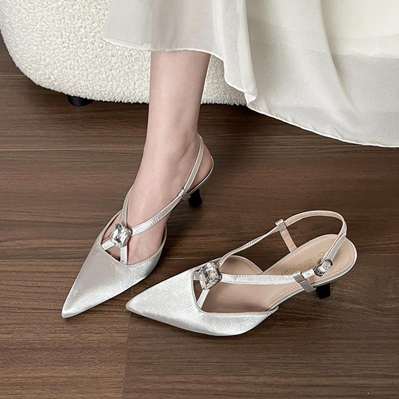 Sheepskin bag head sandals women s summer wear new kitten heel stiletto pointed high heel French beautiful nude shoes 34
Sheepskin bag head sandals women s summer wear new kitten heel stiletto pointed high heel French beautiful nude shoes 34