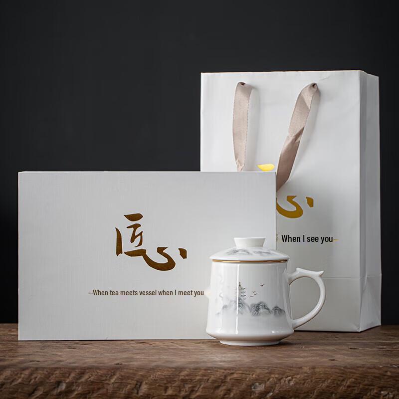 Simeitang Dehua Ceramic Tea Infuser Mug
Simeitang Dehua Ceramic Tea Infuser Mug