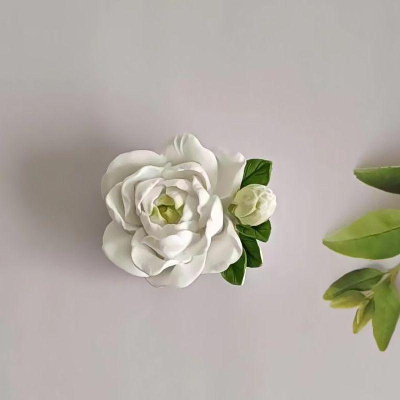 Car Air Conditioning Vent High-End Accessory Diffuser Stone Peony Flower Ornament Solid Fragrance Deodorizer Jasmine White
Car Air Conditioning Vent High-End Accessory Diffuser Stone Peony Flower Ornament Solid Fragrance Deodorizer Jasmine White