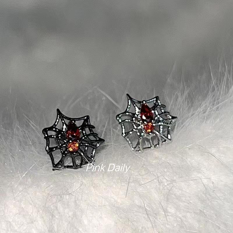 PinkDly spider web zircon earbone studs medical titanium steel cochlear studs sweet cool studs earrings ear holes
PinkDly spider web zircon earbone studs medical titanium steel cochlear studs sweet cool studs earrings ear holes