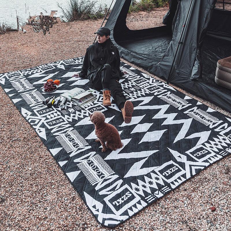 OEING Darkened Outdoor Picnic & Camping Mat 200x300 cm
OEING Darkened Outdoor Picnic & Camping Mat 200x300 cm
