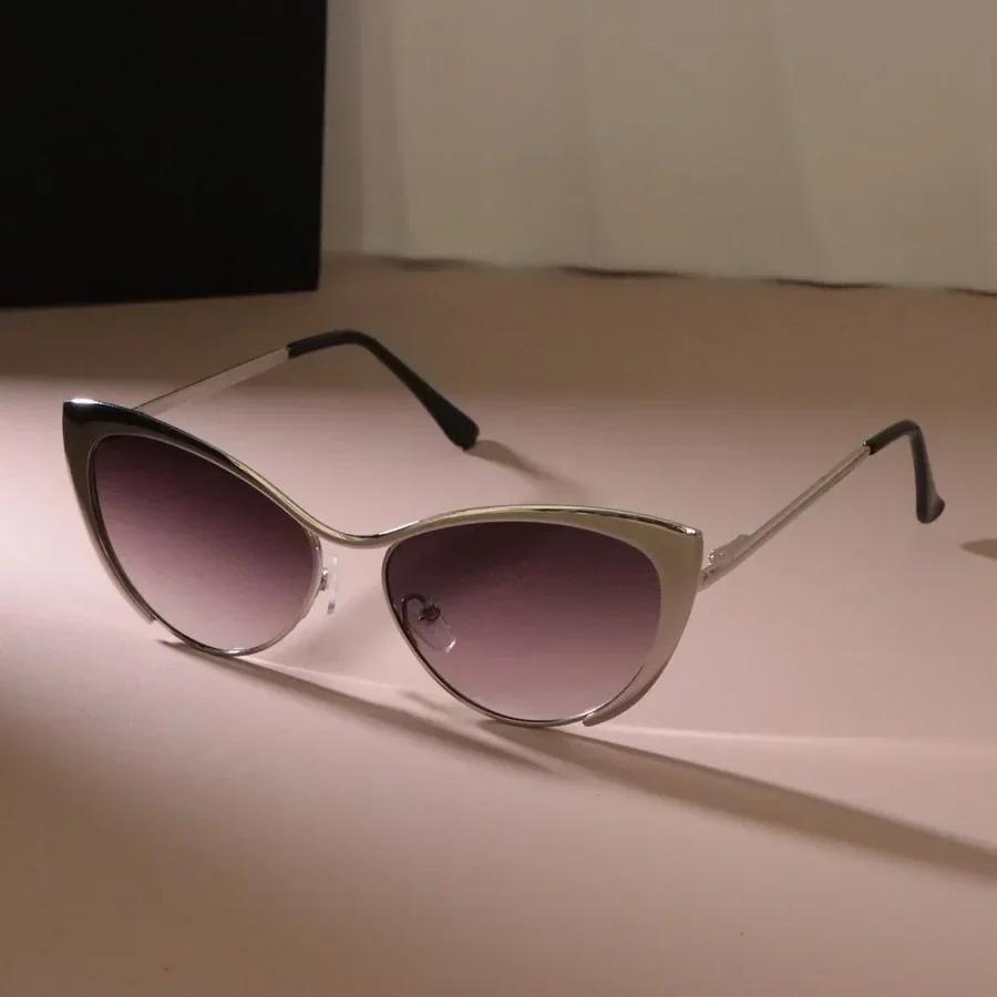 Fashion Metal Frame Sunglasses Women Men Casual Cat Eye Designer Sun Glasses Male Female Brand Luxury Travel
Fashion Metal Frame Sunglasses Women Men Casual Cat Eye Designer Sun Glasses Male Female Brand Luxury Travel