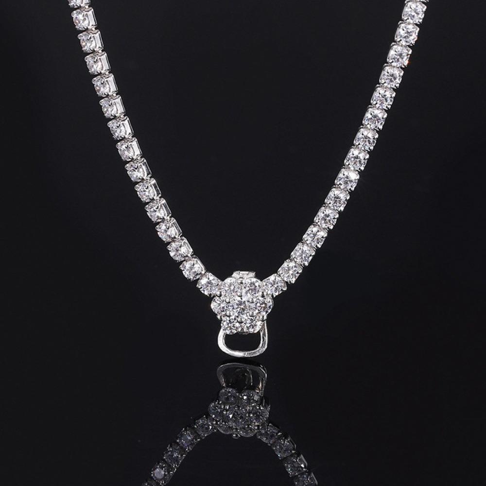 Luxury Simulated Diamond Necklace Full Sparkling Stones High Carbon Imported Universal Chain for Women Elegant Jewelry
Luxury Simulated Diamond Necklace Full Sparkling Stones High Carbon Imported Universal Chain for Women Elegant Jewelry