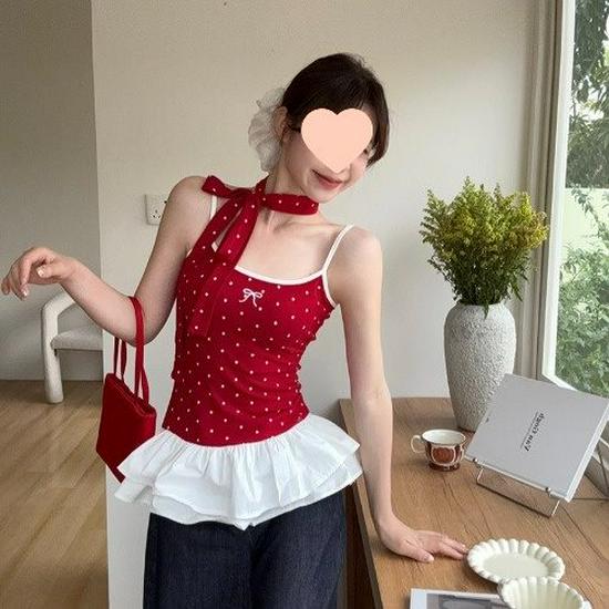 Красный топ-халтер в горошек - Женский летний топ без рукавов облегающего кроя красный
Красный топ-халтер в горошек - Женский летний топ без рукавов облегающего кроя красный