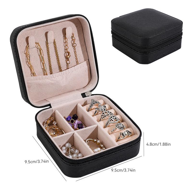 Компактная шкатулка для хранения ювелирных изделий для колец, серег и ожерелий 10 x 10 x 5.2 чёрный
Компактная шкатулка для хранения ювелирных изделий для колец, серег и ожерелий 10 x 10 x 5.2 чёрный