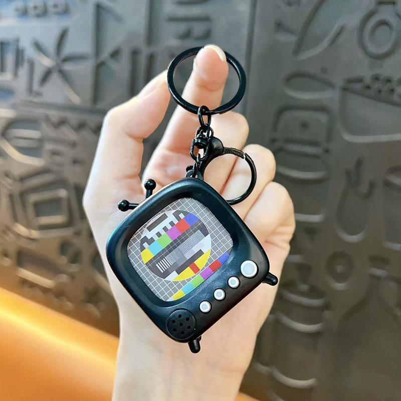 Мультяшный кот Светящийся брелок для ключей в виде телевизора: Мини ночник и брелок для сумки в подарок
Мультяшный кот Светящийся брелок для ключей в виде телевизора: Мини ночник и брелок для сумки в подарок
