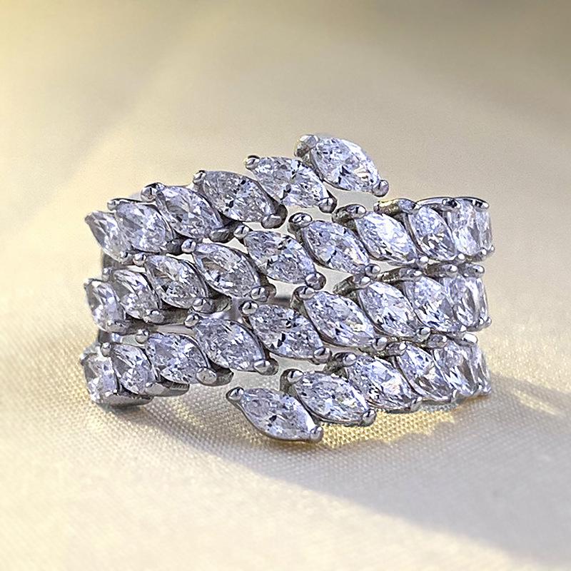 Zhuo Zhifan 2023 S925 Silver Marquis Cut Diamond Hollow Ring, Niche Fashion Versatile European-American Style. Size 6
Zhuo Zhifan 2023 S925 Silver Marquis Cut Diamond Hollow Ring, Niche Fashion Versatile European-American Style. Size 6