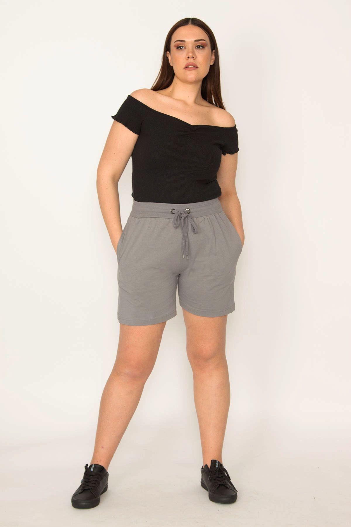 Women s Fashion Big Size Shorts & Bermudas Large Size Gray Cotton Fabric Shorts with Elastic Waist and Eyelet Lace Side Pockets 5XL
Women s Fashion Big Size Shorts & Bermudas Large Size Gray Cotton Fabric Shorts with Elastic Waist and Eyelet Lace Side Pockets 5XL