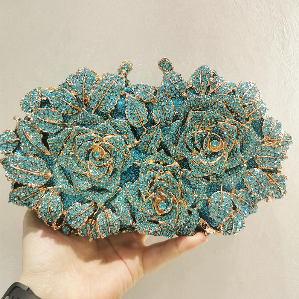 WHTUOHENG Three Flowers White Crystal Wedding Evening Clutches Gold Metal White Rhinestone Handbags Floral Prom Banquet Purses 21.5cmX12cmX6cm
WHTUOHENG Three Flowers White Crystal Wedding Evening Clutches Gold Metal White Rhinestone Handbags Floral Prom Banquet Purses 21.5cmX12cmX6cm