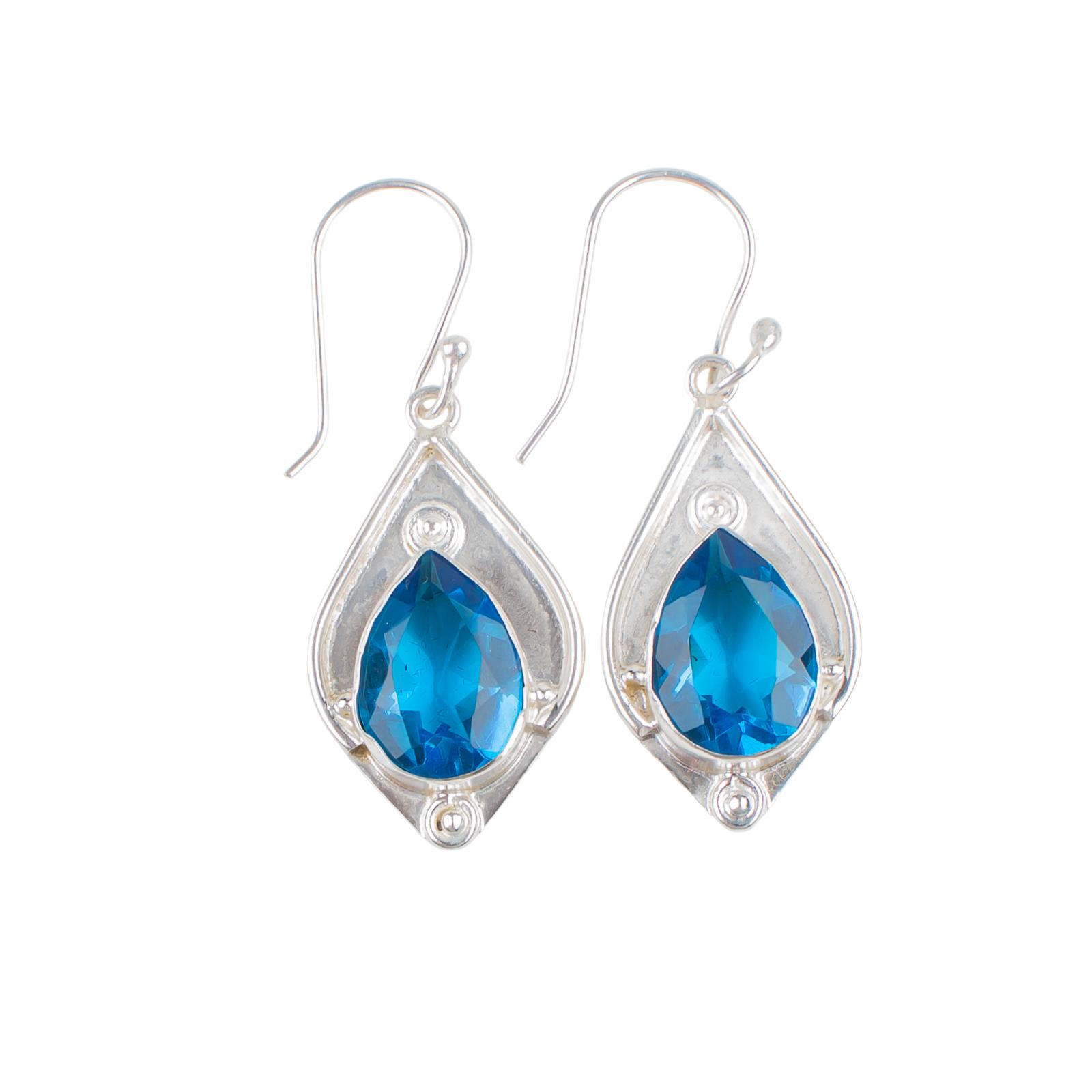 Swiss Blue Topaz Gemstone 925 Sterling Silver Jewelry Handcrafted Earrings 1.90 EE-35-8
Swiss Blue Topaz Gemstone 925 Sterling Silver Jewelry Handcrafted Earrings 1.90 EE-35-8
