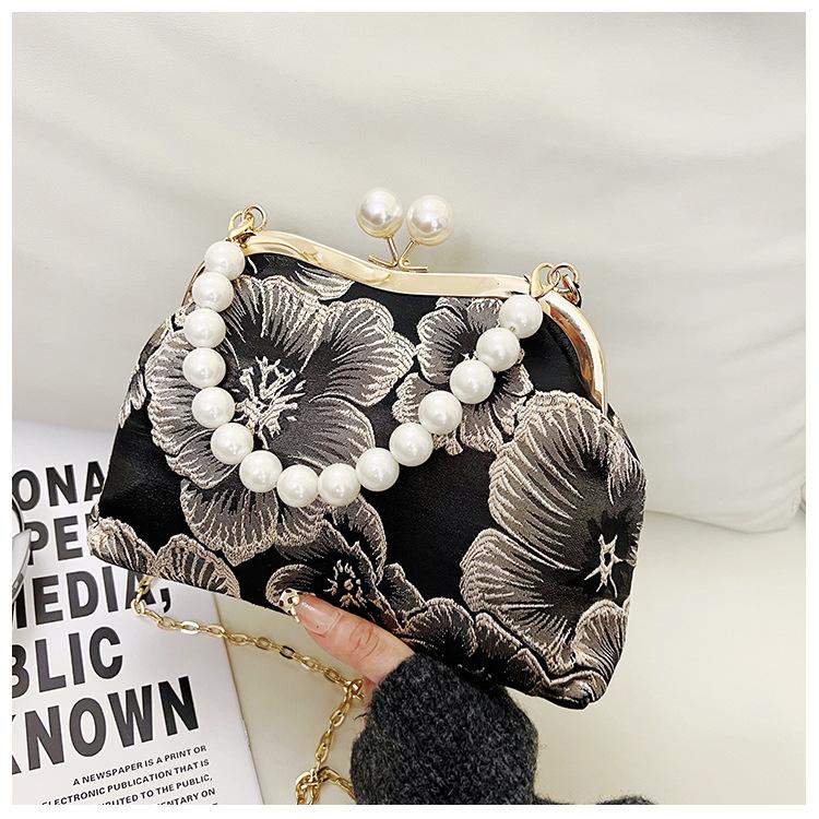 Модная женская сумка 2025 новая сумка с цепочкой из бусин, новая китайская сумка-мессенджер на плечо с кисточкой в стиле кэжуал чёрный
Модная женская сумка 2025 новая сумка с цепочкой из бусин, новая китайская сумка-мессенджер на плечо с кисточкой в стиле кэжуал чёрный