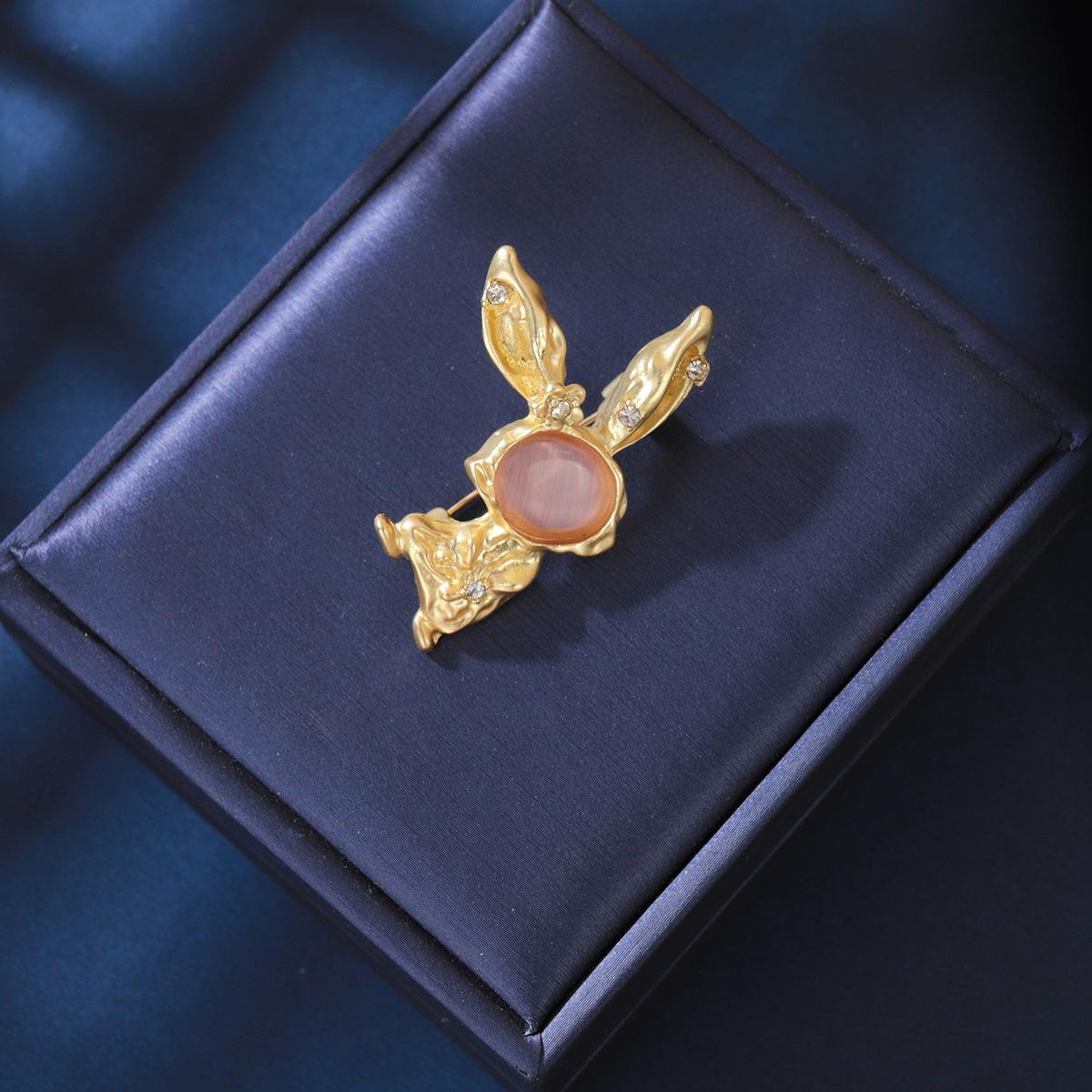 Милый кролик модное пальто брошь блейзер высококачественный дизайн Sense Niche костюм аксессуары
Милый кролик модное пальто брошь блейзер высококачественный дизайн Sense Niche костюм аксессуары