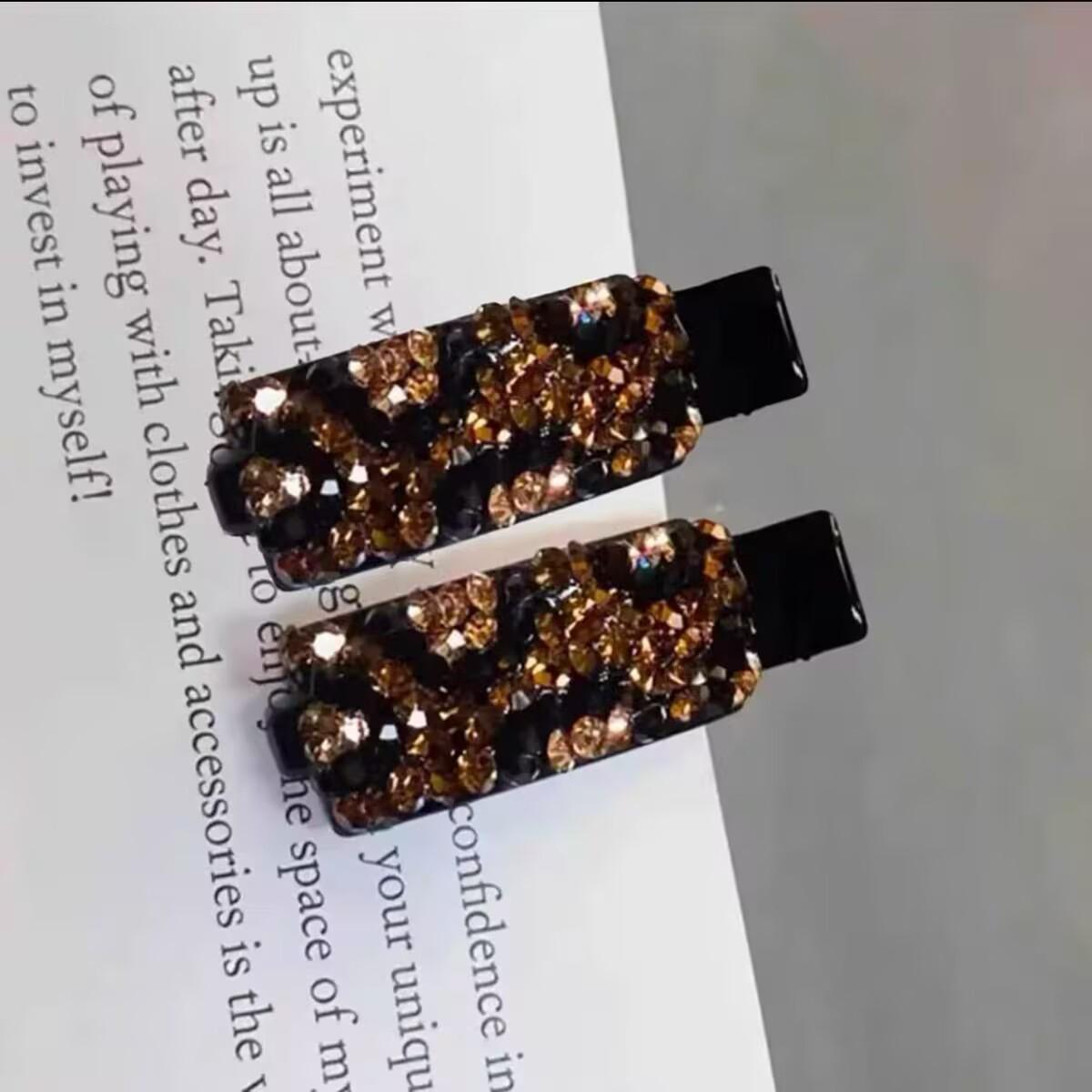 Korean Style Iridescent Rhinestone Hair Clip for Bangs and Forehead
Korean Style Iridescent Rhinestone Hair Clip for Bangs and Forehead