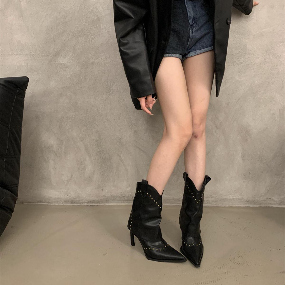 Винтажные брюки Willow Spike Babes, сапоги на высоком каблуке, женские сапоги ковбойские сапоги 2024 года, осень-зима, жареные уличные сапоги с острым носком на шпильках 35 чёрный
Винтажные брюки Willow Spike Babes, сапоги на высоком каблуке, женские сапоги ковбойские сапоги 2024 года, осень-зима, жареные уличные сапоги с острым носком на шпильках 35 чёрный