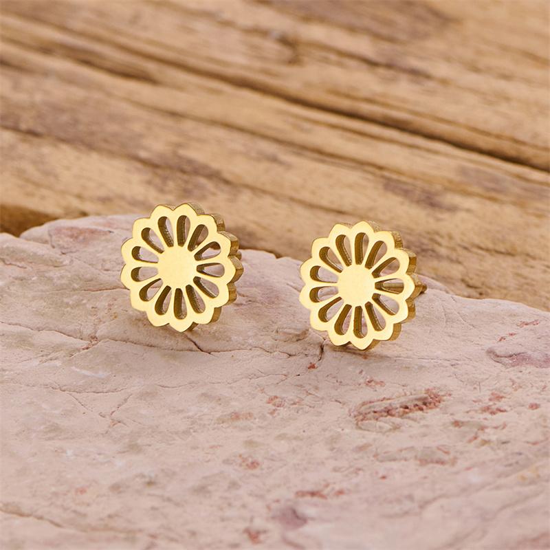 Geometry Gold Color Flower Stud For Woman Men Stainless Steel Vintage Metal Plum Blossom Small Earrings Zircon Accessories
Geometry Gold Color Flower Stud For Woman Men Stainless Steel Vintage Metal Plum Blossom Small Earrings Zircon Accessories