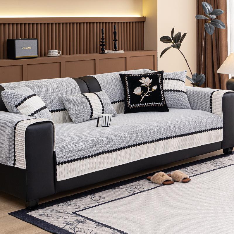 Light French cream wind sofa cushion new fish bone pattern chenille leather sofa non-slip backrest cover cloth towel 70*70cm
Light French cream wind sofa cushion new fish bone pattern chenille leather sofa non-slip backrest cover cloth towel 70*70cm