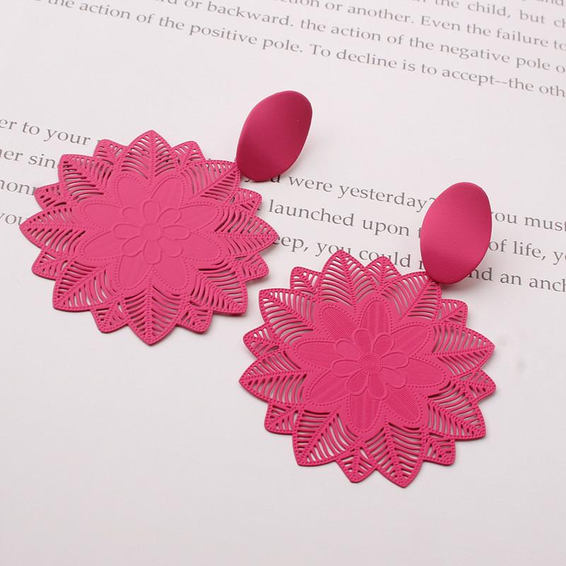 Hollow Net Pendants Dangle Earrings Bohemian Drop Earrings for Women Vintage Ear Zircon boucle oreille femme Unusual Earrings
Hollow Net Pendants Dangle Earrings Bohemian Drop Earrings for Women Vintage Ear Zircon boucle oreille femme Unusual Earrings