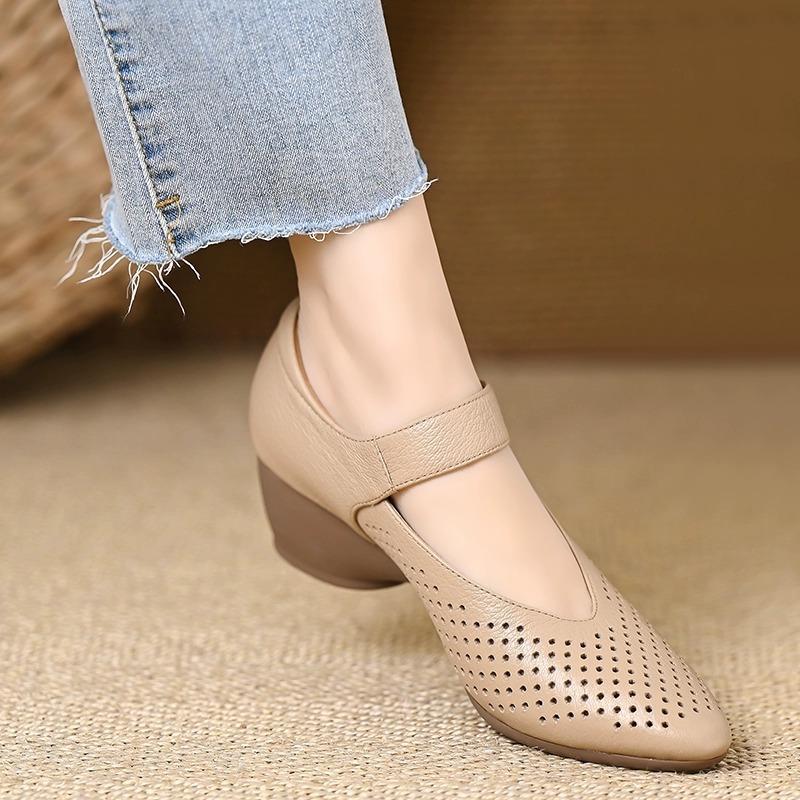 New Chinese casual shallow hole shoes women s 2025 spring and summer new hollow paint ultra soft sole comfortable wedge heel sandals 34
New Chinese casual shallow hole shoes women s 2025 spring and summer new hollow paint ultra soft sole comfortable wedge heel sandals 34