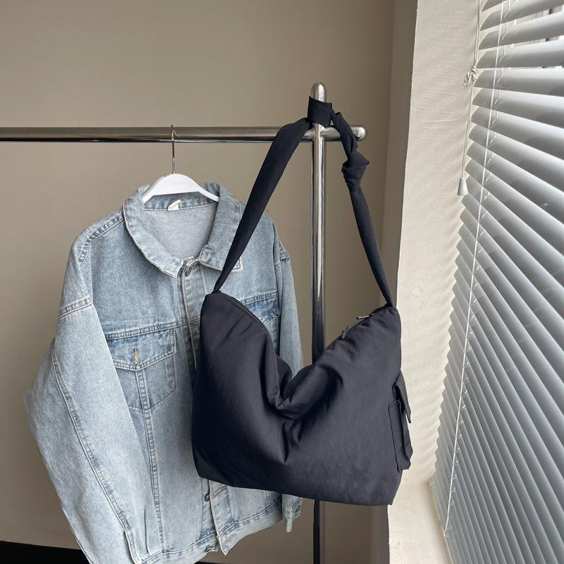 Студенческие сумки для занятий, сумки-тоуты для поездок на работу, женские новые летние сумки через плечо, сумки для покупок большой вместимости чёрный
Студенческие сумки для занятий, сумки-тоуты для поездок на работу, женские новые летние сумки через плечо, сумки для покупок большой вместимости чёрный