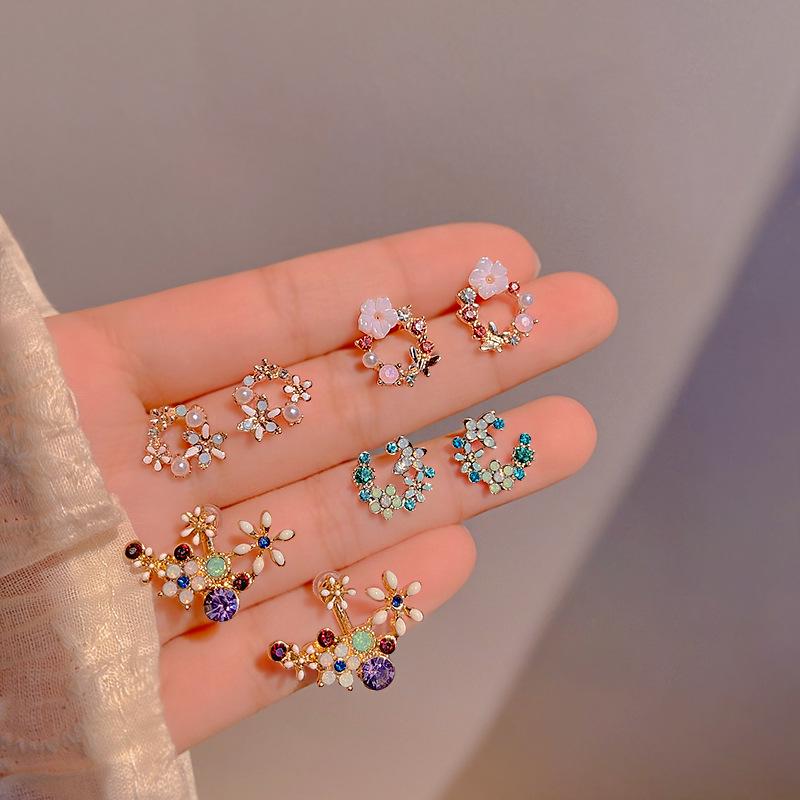 Silver Needle Diamond Flower Pearl Drop Earrings - Light Luxury, Small and Sweet Fresh Style for Women
Silver Needle Diamond Flower Pearl Drop Earrings - Light Luxury, Small and Sweet Fresh Style for Women