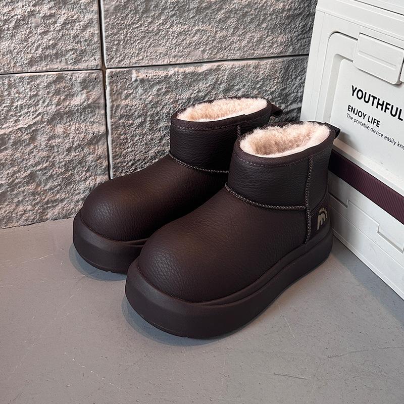 Foam sole inner height increase 7 leather snow boots women s 2025 winter new cotton shoes platform women s boots 40
Foam sole inner height increase 7 leather snow boots women s 2025 winter new cotton shoes platform women s boots 40