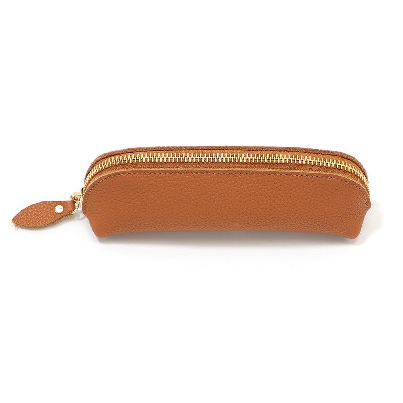 Engrave Initials Genuine Leather Pen Pouch Monogram Name Travel Zipper Mini Cosmetic Bag Luxury Business Pen Bag Storage Bags коричневий
Engrave Initials Genuine Leather Pen Pouch Monogram Name Travel Zipper Mini Cosmetic Bag Luxury Business Pen Bag Storage Bags коричневий