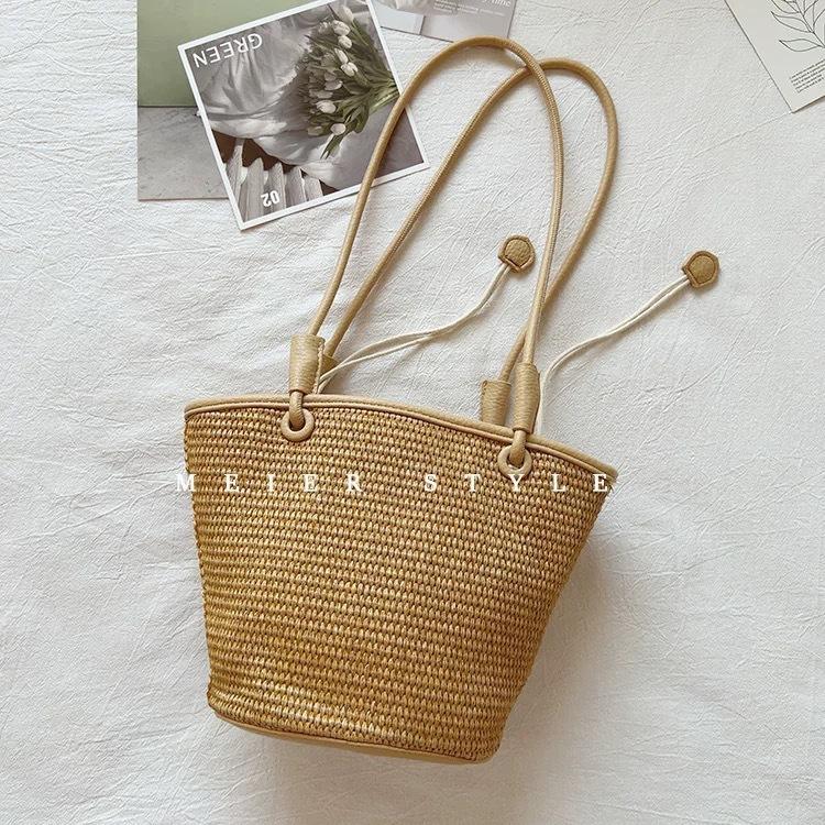 Woven straw bag 2025 new splicing woven vegetable basket bag seaside versatile shoulder bag
Woven straw bag 2025 new splicing woven vegetable basket bag seaside versatile shoulder bag