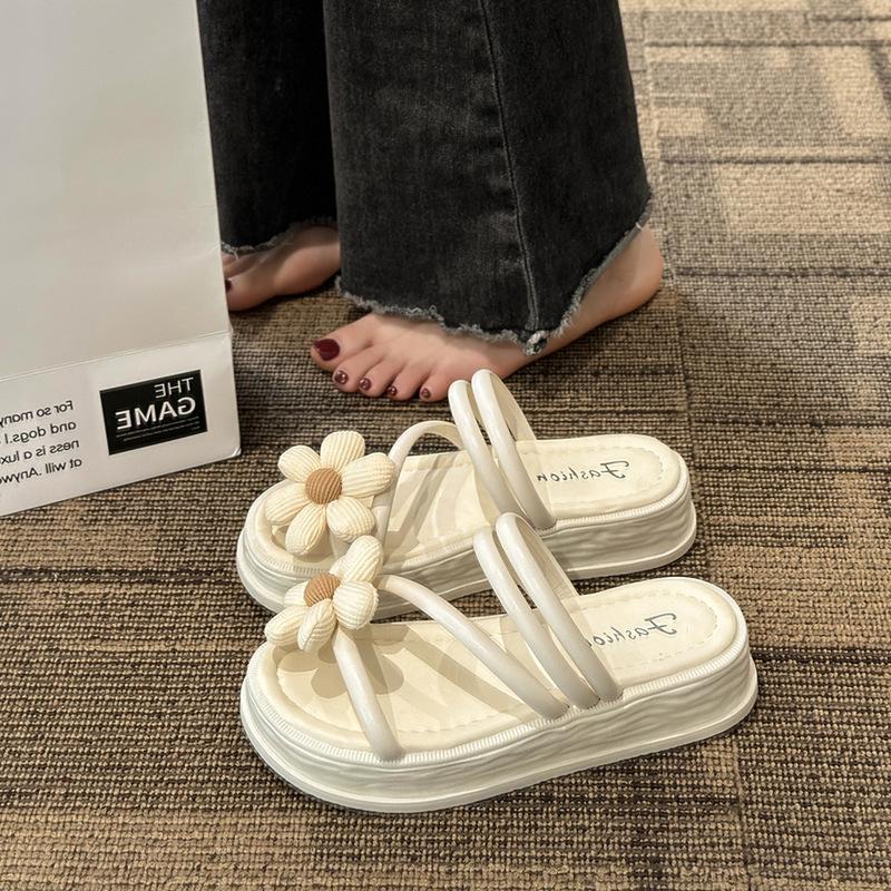 Super fire women s shoes, sandals women s summer new sweet flower thin strap thick sole cover, middle heel and cool slippers 40
Super fire women s shoes, sandals women s summer new sweet flower thin strap thick sole cover, middle heel and cool slippers 40