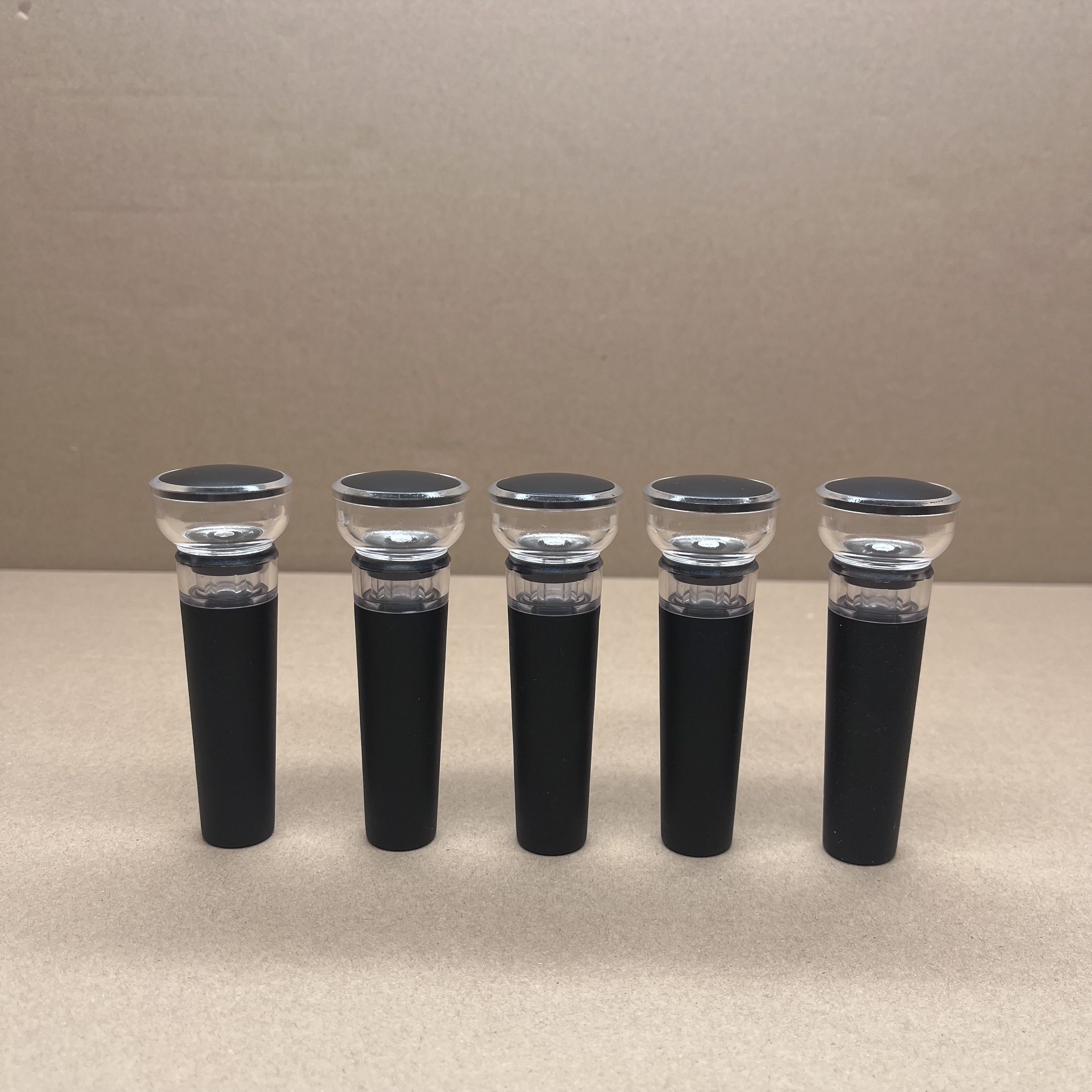 Food Grade Material Vacuum Wine Stopper Fresh Sealing Stopper Wine Bottle Cap
Food Grade Material Vacuum Wine Stopper Fresh Sealing Stopper Wine Bottle Cap