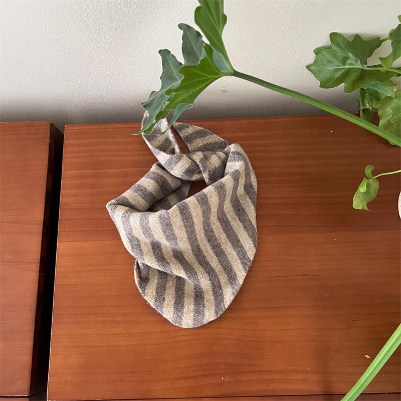 Korean Striped Color Block Children s Headscarf - Baby Warm Neck & Head Wrap Hat One Size хакі
Korean Striped Color Block Children s Headscarf - Baby Warm Neck & Head Wrap Hat One Size хакі