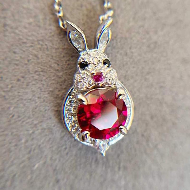 Lulu Tong 925 Silver Rabbit Pendant Necklace with 8mm Pigeon Blood Red High Carbon Diamond. 925 Silver
Lulu Tong 925 Silver Rabbit Pendant Necklace with 8mm Pigeon Blood Red High Carbon Diamond. 925 Silver