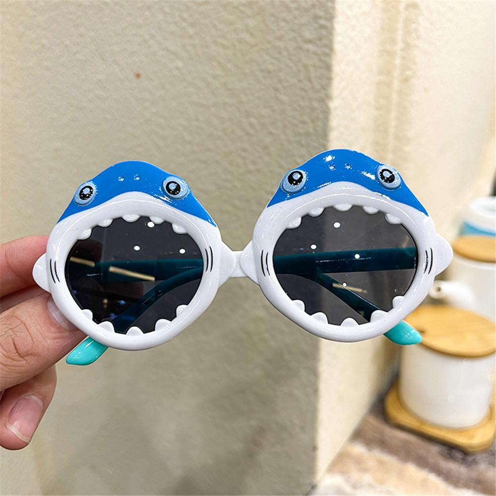 Cute Cartoon Shark Shape Children Sunglasses UV Protection Glasses Children s Photo Props Kids Party Birthday Party Accessory
Cute Cartoon Shark Shape Children Sunglasses UV Protection Glasses Children s Photo Props Kids Party Birthday Party Accessory